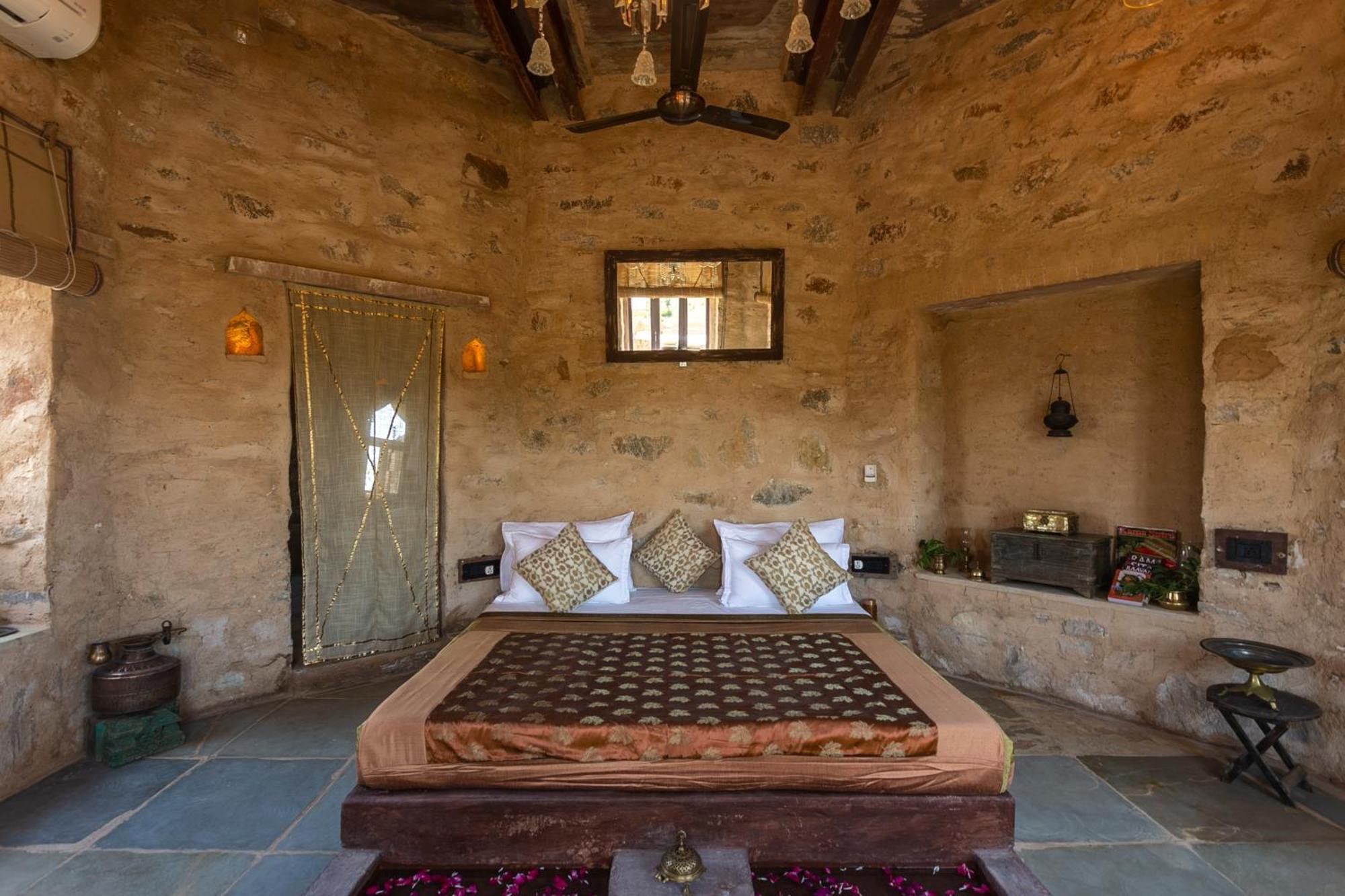 Manmatha A Luxury Retreat Bed and Breakfast Udaipur Buitenkant foto