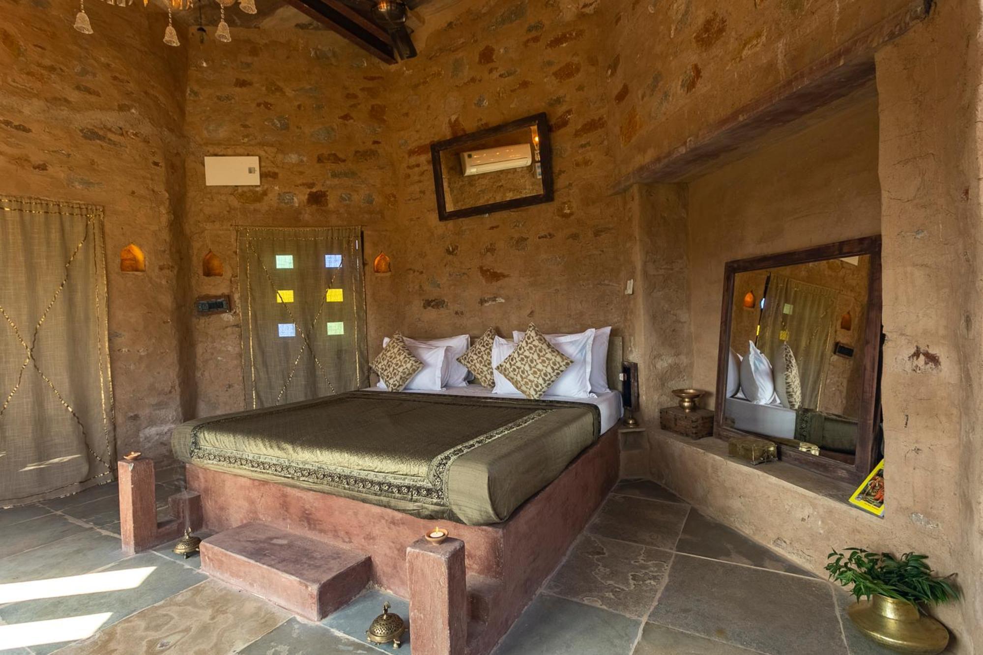 Manmatha A Luxury Retreat Bed and Breakfast Udaipur Buitenkant foto