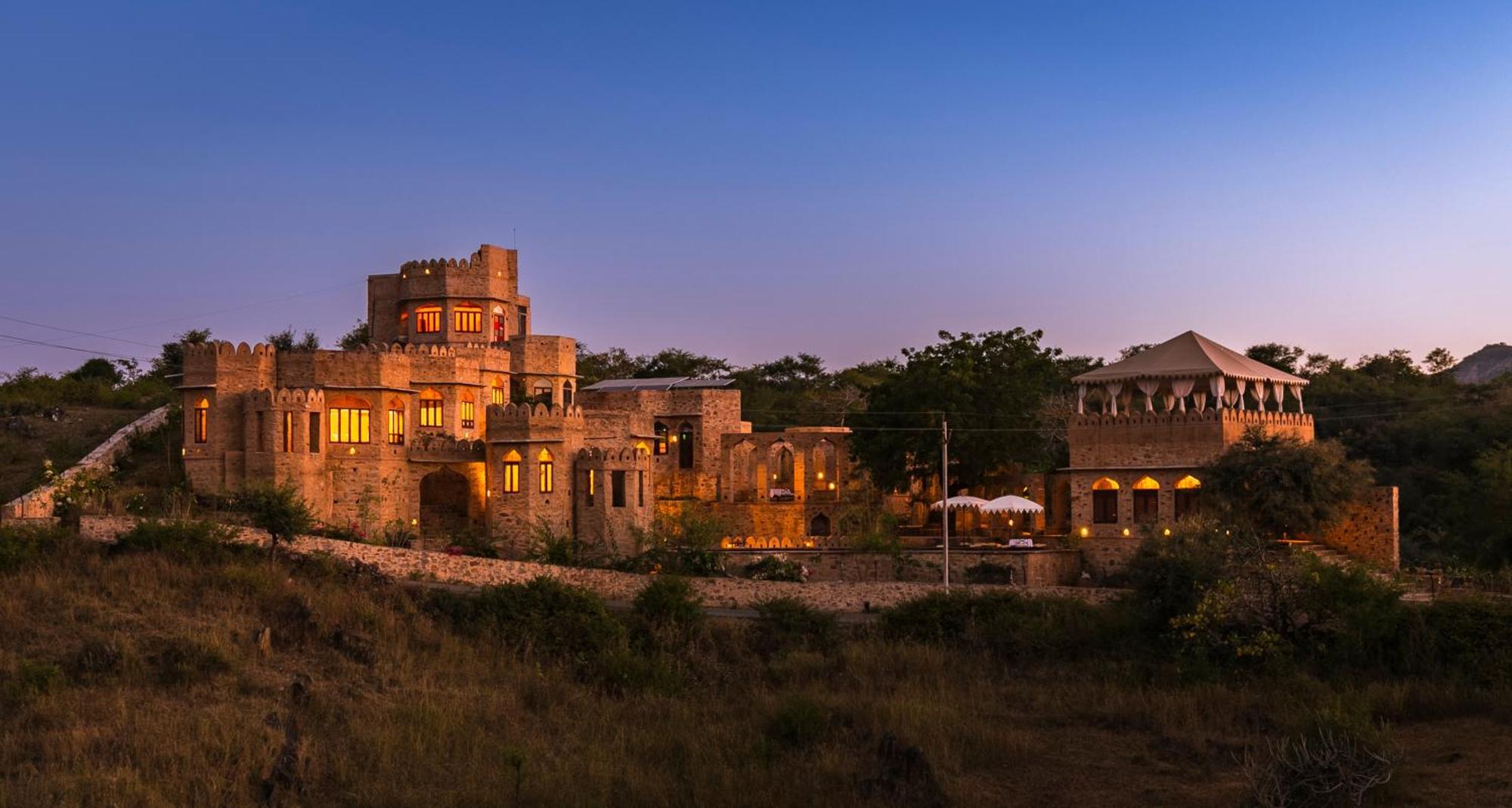 Manmatha A Luxury Retreat Bed and Breakfast Udaipur Buitenkant foto