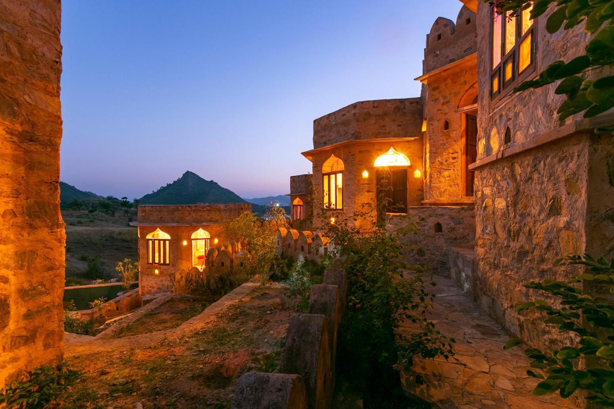 Manmatha A Luxury Retreat Bed and Breakfast Udaipur Buitenkant foto